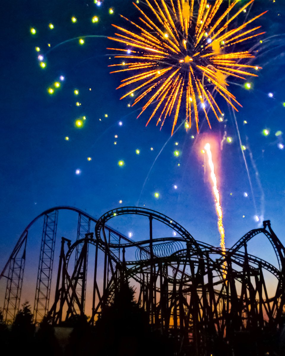 🎆 All-American thrills are waiting for you at #SixFlagsAmerica this 4th of July!
Join us July 4 - 5 for an incredible fireworks display during Star-Spangled Nights. Fireworks begin at 9:15 PM, weather permitting. Tickets: bit.ly/3Cd7SXw