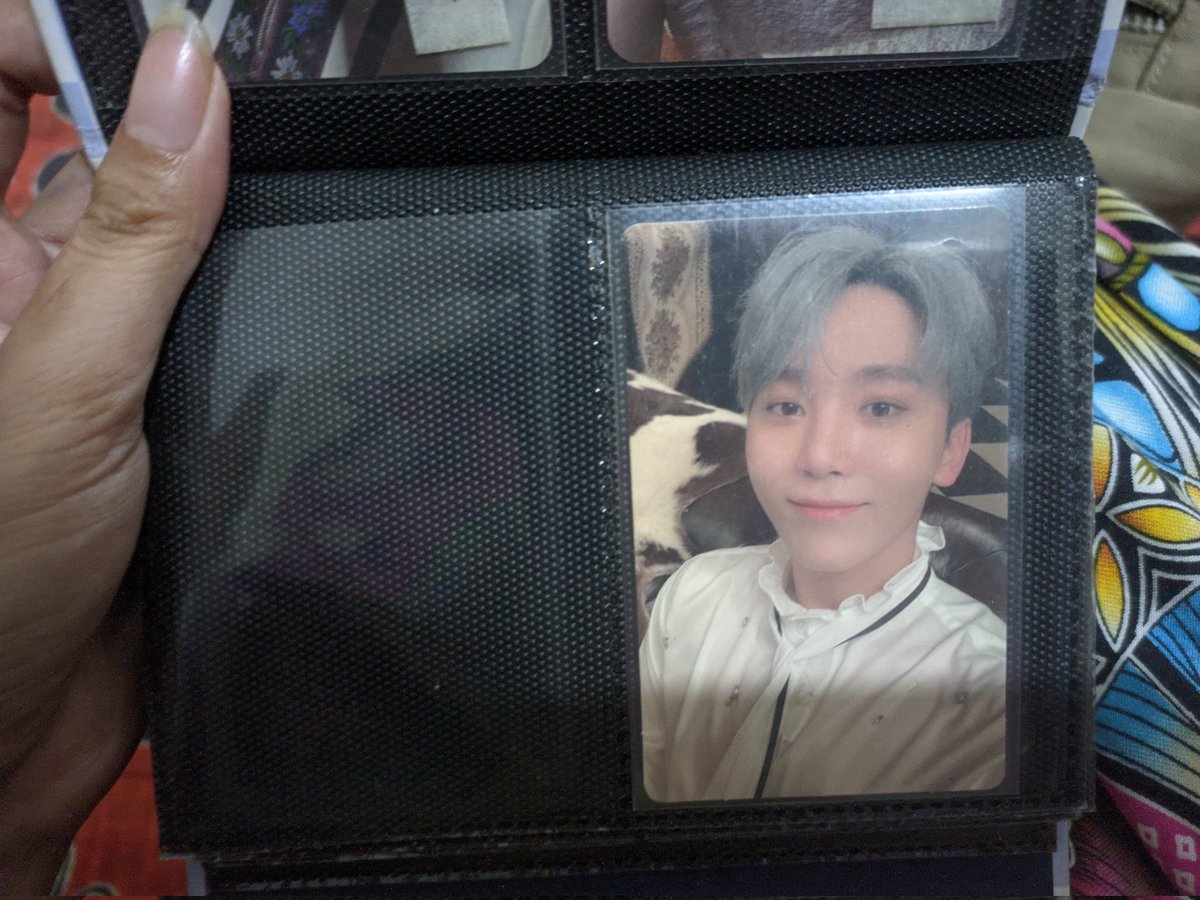 igyuahae's tweet photo. #CWTASELL hi? aku mau jual semua photocardkuu untuk biaya wisuda akuu (sadly i don't have enough money in this economy). soo apa ada yang bisa bantu aku untuk kasih harga pasaran merekaa?

wts scoups joshua seungkwan vernon

rt are appreciated https://t.co/2XMoWEN7YB