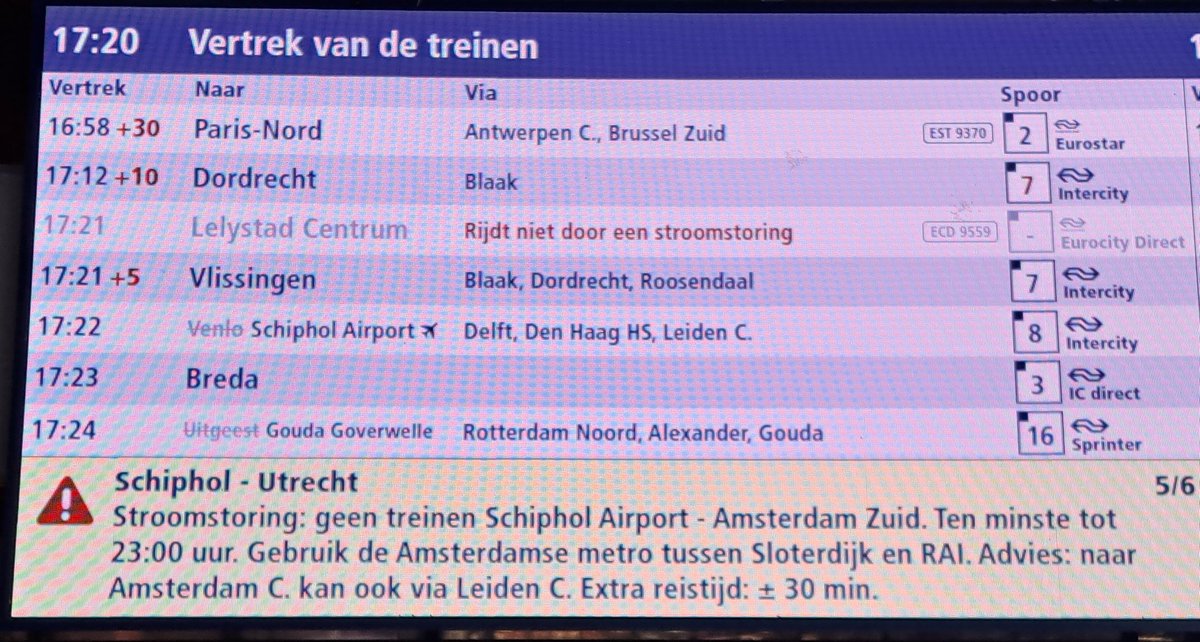 Treinen. NS. Geen trein rijdt volgens de planning of hij rijdt helemaal niet. Ze zijn het spoor bijster. Zucht.