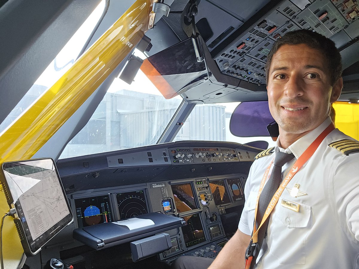 gm from this Airbus A321! Hope everyone is having a great day 🙏🏽 

2nd flight today, let's get it  ✈️