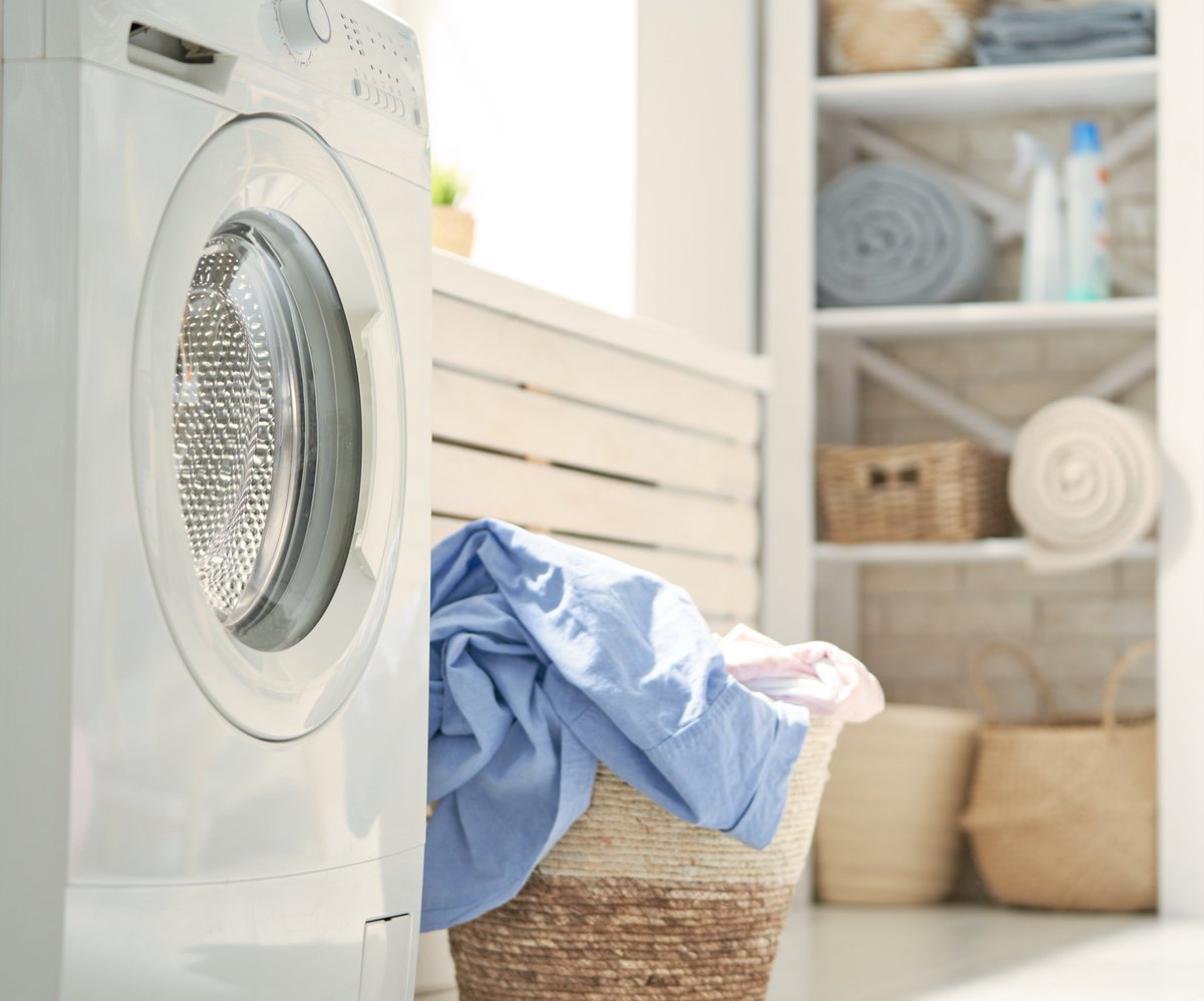 Did you know that washing machines and dishwashers account for 30% of the water you use in your home? 🏡

Make every cycle count and put on a full load 👕

Learn more about water saving at home: cambridge-water.co.uk/household/savi…