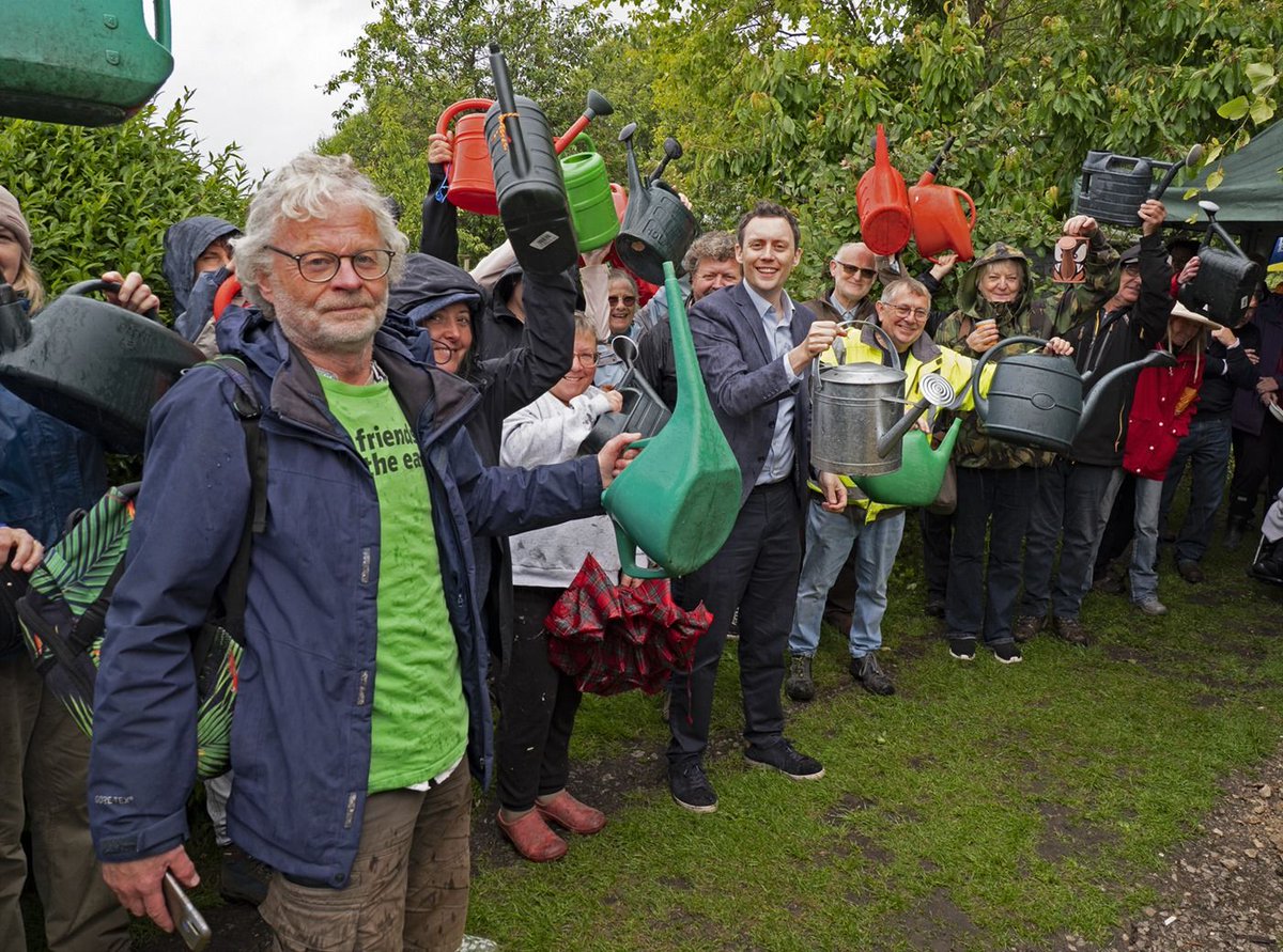 Matthew_Patrick's tweet image. I was delighted to open the new borehole at Hoylake Allotments.
The new borehole allows for running water to be brought to the site for the first time in its history.
I had a great time taking a tour of the grounds and talking to allotment holders about what this means to…