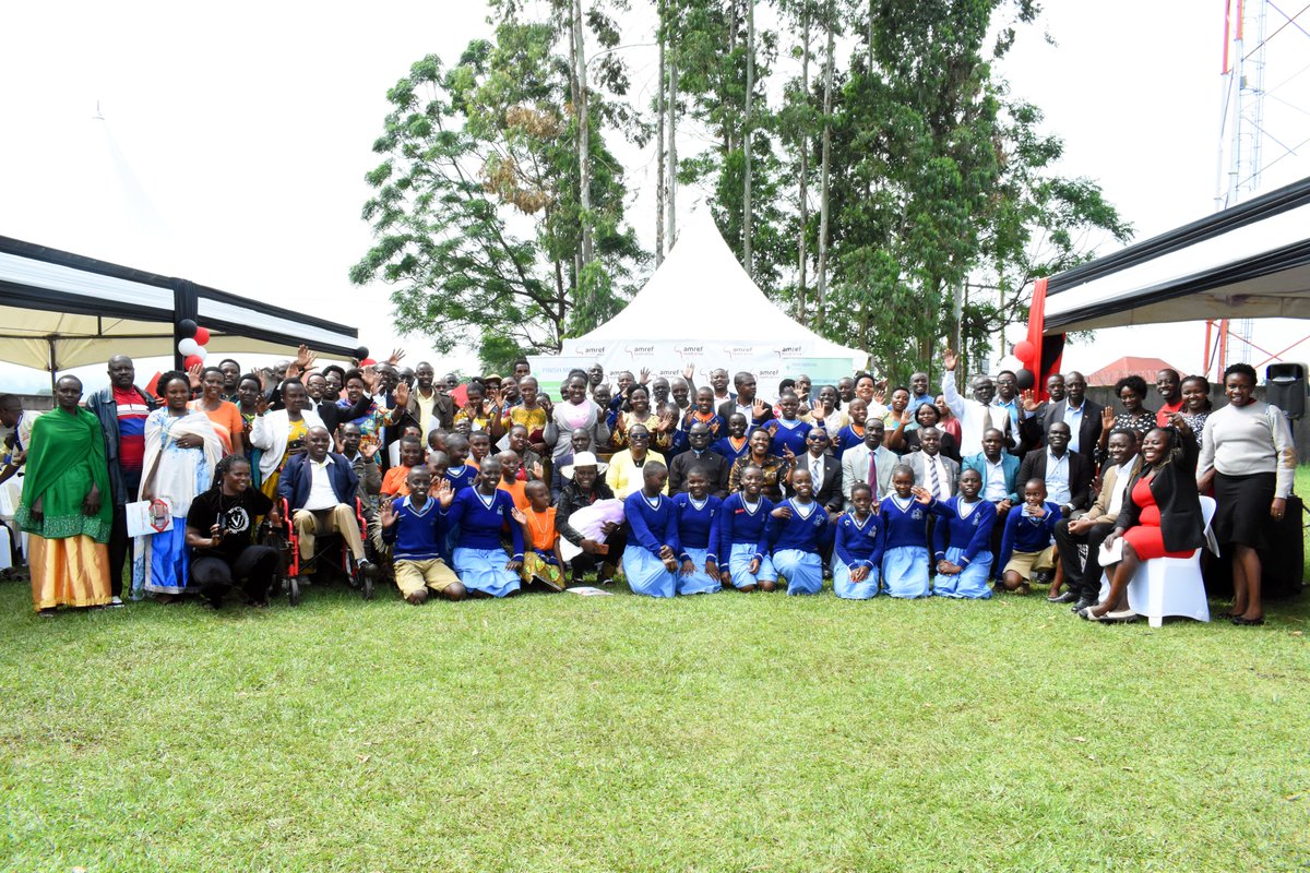 Amref Health Africa in Uganda (@amref_uganda) on Twitter photo Today, we celebrated the closure of the very successful <a href="/FINISHMondial/">FINISH Mondial</a> project in Kabarole district! Over the last 61/2 years, we improved the lives of over 300,000 people by constructing more than 50,000 climate smart toilets.👉shorturl.at/bQSCU
#Sanitation4ALL #UHC #SDGs Today, we celebrated the closure of the very successful <a href="/FINISHMondial/">FINISH Mondial</a> project in Kabarole district! Over the last 61/2 years, we improved the lives of over 300,000 people by constructing more than 50,000 climate smart toilets.👉shorturl.at/bQSCU
#Sanitation4ALL #UHC #SDGs