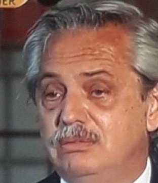 El desastre que vivimos empezó en 2019 cuando ganó este impresentable. Y no mejoró.