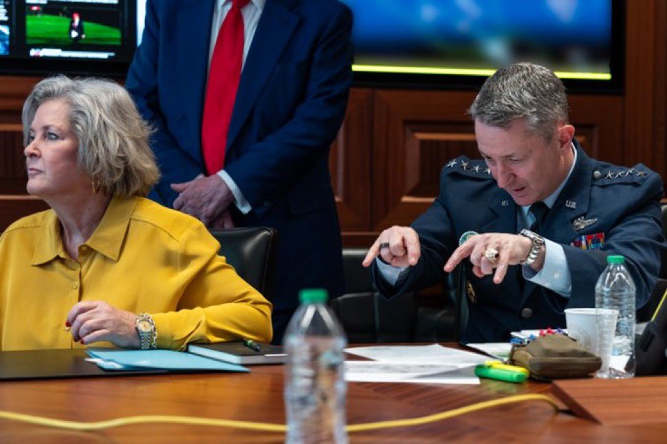 It’s nice to know that in the White House Situation Room they know it’s horns down.
