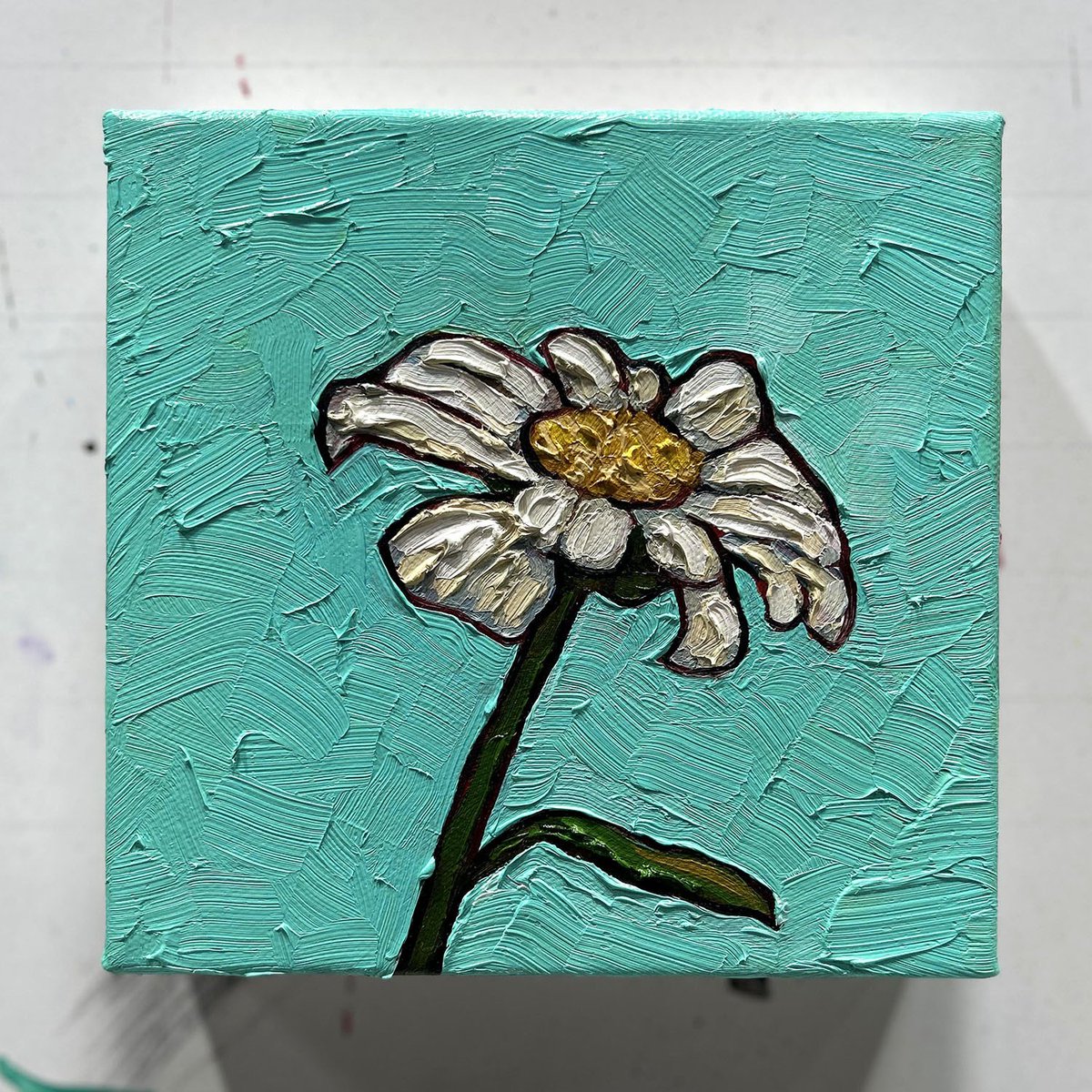 New oil painting!! “Little Shasta Daisy” - 6x6” - Oil on Canvas - 1.5” deep - $225. She’s chunky and delish. This one is available on my website : JoelgART.com —- I will be posting many more very soon. Thank you! #oilpainting #originalart