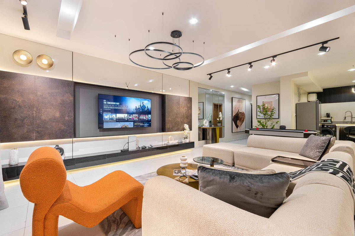 ShortletinLagos's tweet photo. Luxurious 2 Bed Apartment with Swimming pool, PS5, and Air Hockey game…at Lekki Phase 1📍
Kindly send in your bookings and reservations 🙏🏻
( #shortletapartmentinlagos #shortletapartmentinlekki Mark Zuckerberg Ooni Vashti §FINGY Marrying Gilmore $DMC Jeremiah #DigitvantPays https://t.co/S59jH1QDFW
