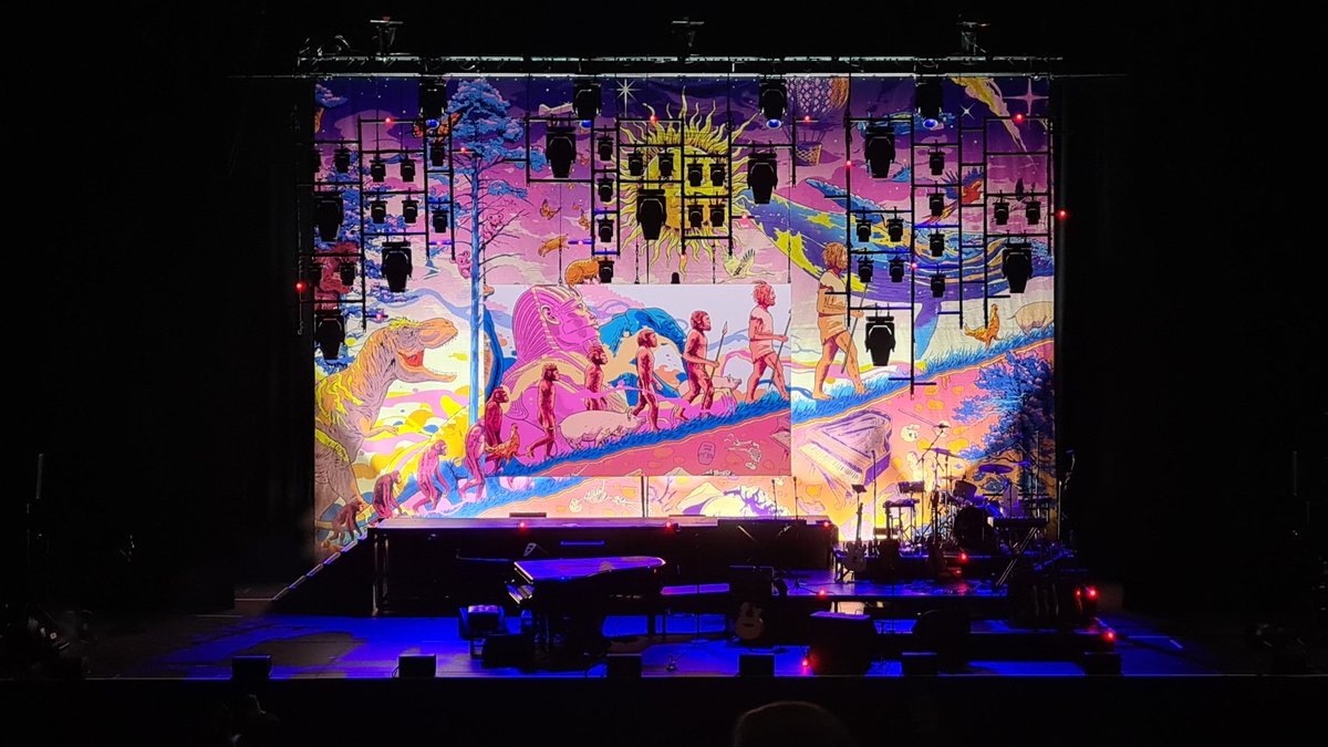 James C. tweet media