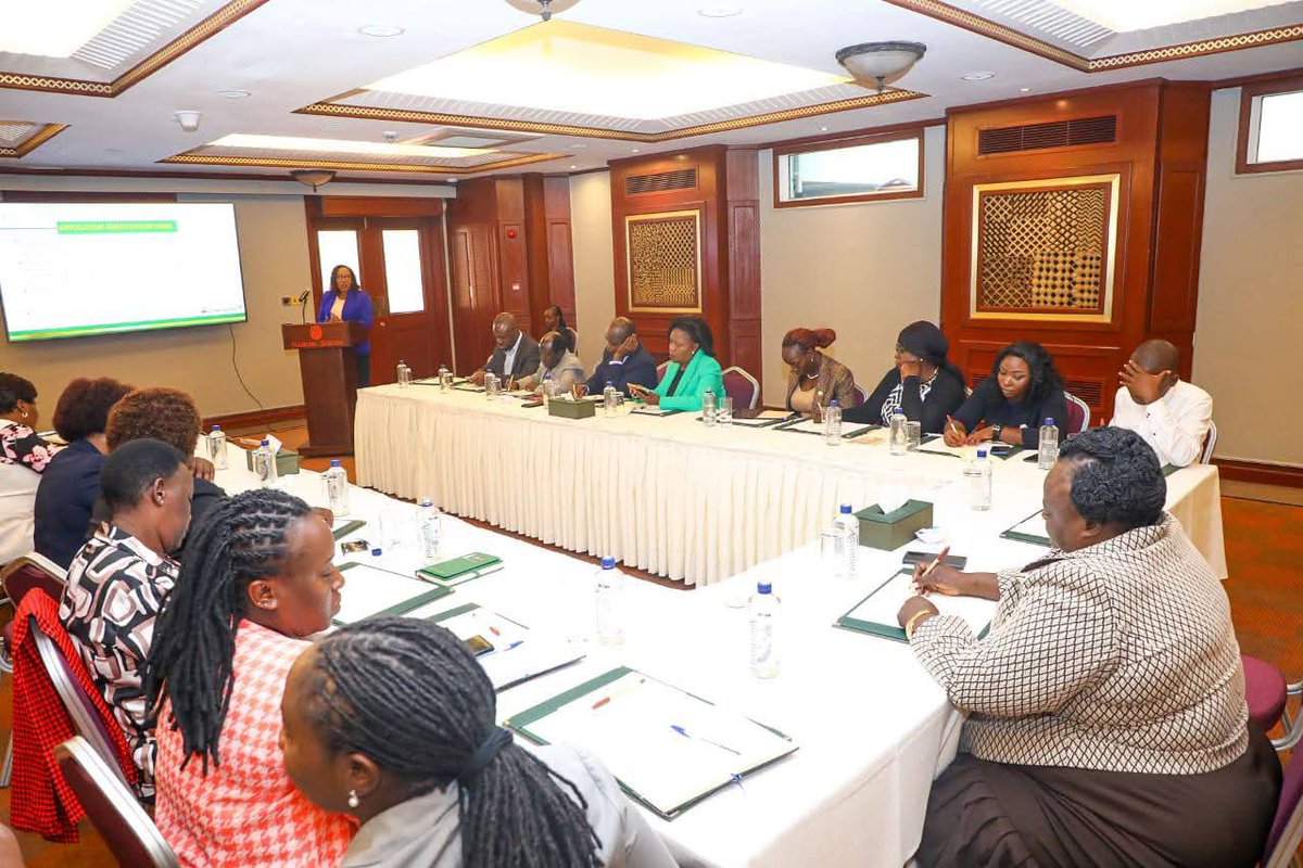SIR.WICKLIFE (@its_wyckey) on Twitter photo Today, Senator <a href="/BeatriceOyomo/">Senator Beatrice Akinyi Ogolla</a> , alongside Governor Gladys Wanga and other leaders from Homa Bay met with Council of Governors CEO Mary Mwiti in a consultative session to finalize preparations for the Devolution Conference, set to take place in Homa Bay County in mid August. Today, Senator <a href="/BeatriceOyomo/">Senator Beatrice Akinyi Ogolla</a> , alongside Governor Gladys Wanga and other leaders from Homa Bay met with Council of Governors CEO Mary Mwiti in a consultative session to finalize preparations for the Devolution Conference, set to take place in Homa Bay County in mid August.