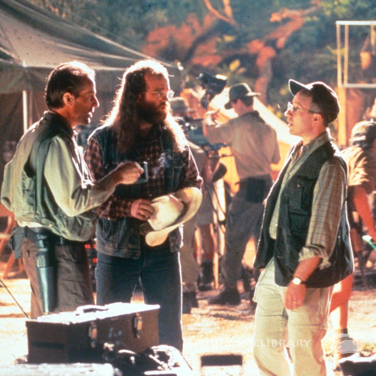 Check out this RARE publicity shot of a Deleted Scene featuring Burke, Ludlow and Stark inside  the InGen Raider's Camp from The Lost World Jurassic Park!

If you own any JP related Slides, please reach out!! We would be interested in scanning it for free!