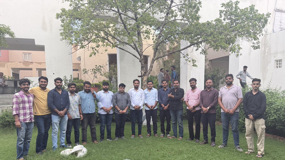 “समरावता प्रकरण को लेकर नरेश भाई पर चल रहे केस-मुक़दमे और उन्हें बाहर निकालने को लेकर सभी युवा साथियों से चर्चा हुई है। जल्द ही एक बैठक बुलाई जाएगी, जिसमें आप सभी के साथ मिलकर आगे की रणनीति तय की जाएगी।

हमारे आपसी मतभेद हो सकते हैं, लेकिन इस समय हमें एकजुटता दिखानी होगी।

यह समय
