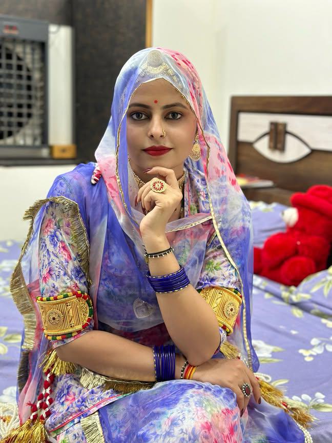 ♥️मेरे हुस्न की परदे की जरूरत ही क्या है ♥️
     कौन होश में रहता हैं मुझे देखने के बाद 

#IranIsraelConflict #INDvsENG #LoveIslandUSA #SUNOO #人生で1番長かった日