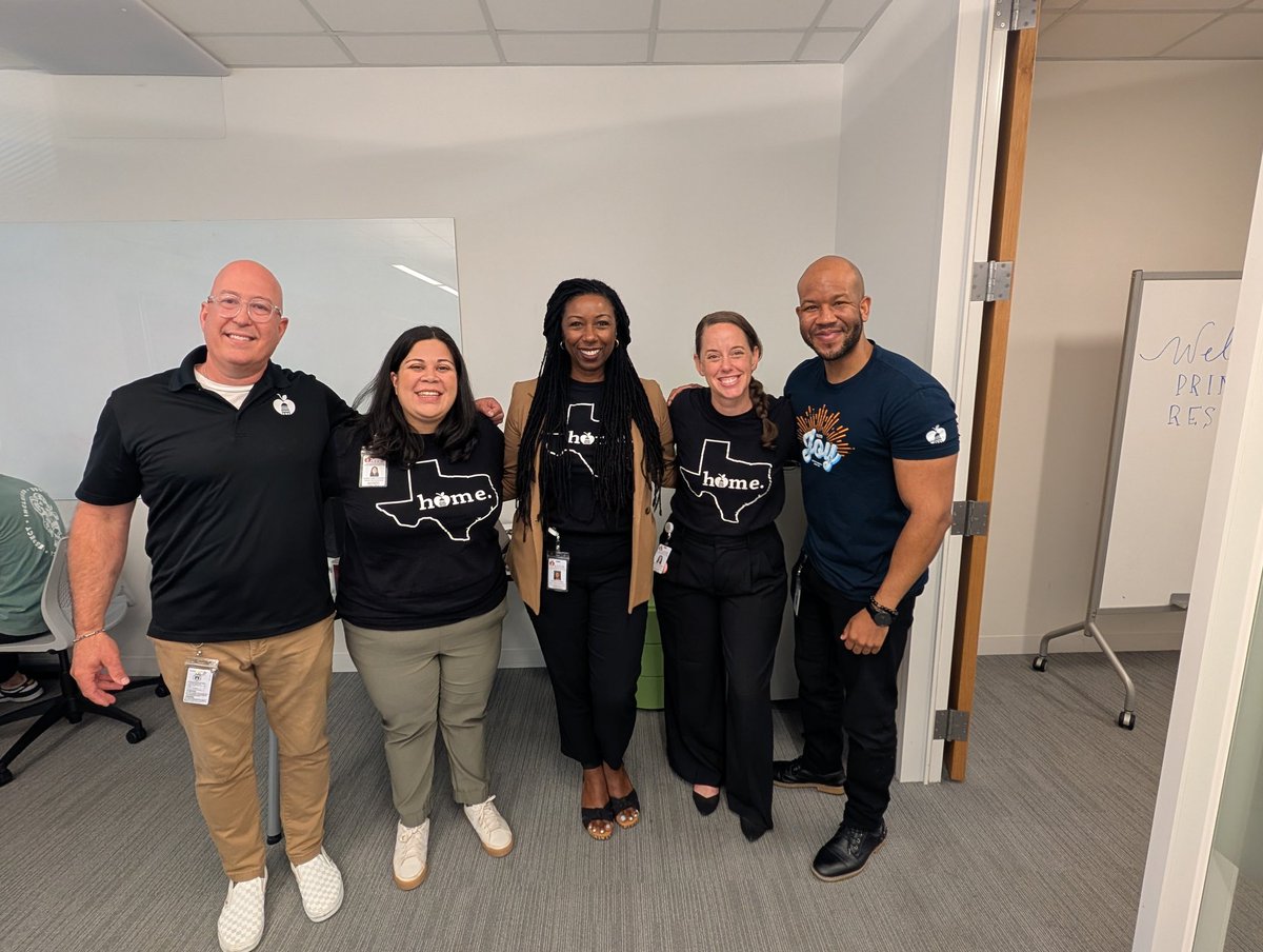drdebracantu's tweet image. We greatly value our partnership with Austin ISD district leaders to grow and develop our principal and leadership pipeline! @AustinISD @utexascoe @teainfo 🤘🏼