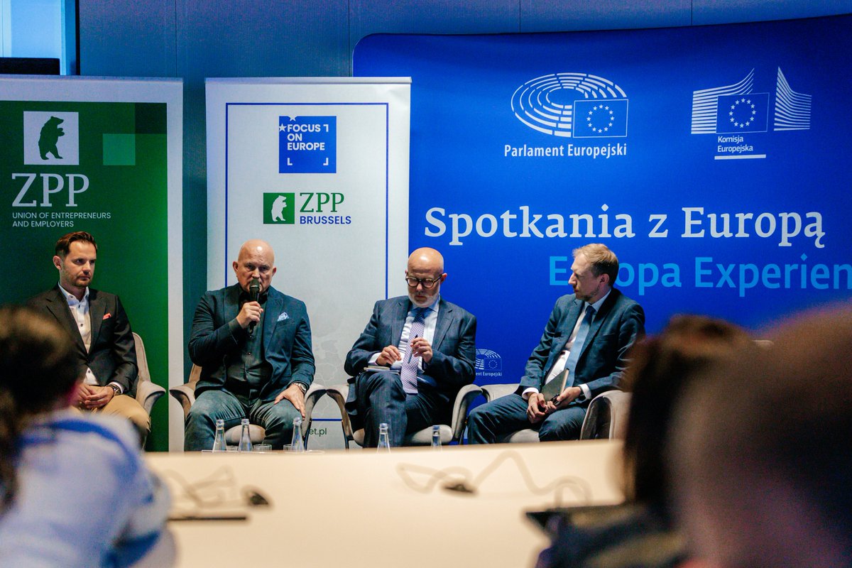 „Źródłem paliwa dla #nuclear są kraje stabilne politycznie, takie jak m. in. 🇨🇦 czy 🇦🇺 - to gwarancja bezpieczeństwa dostaw bezemisyjnej elektryczności bez konieczności budowy magazynów energii na wielką skalę” – Jacek J. Drozd, wiceprezes #OSGE podczas debaty <a href="/ZPPnetpl/">ZPP</a> i <a href="/EUinPL/">Komisja Europejska</a>