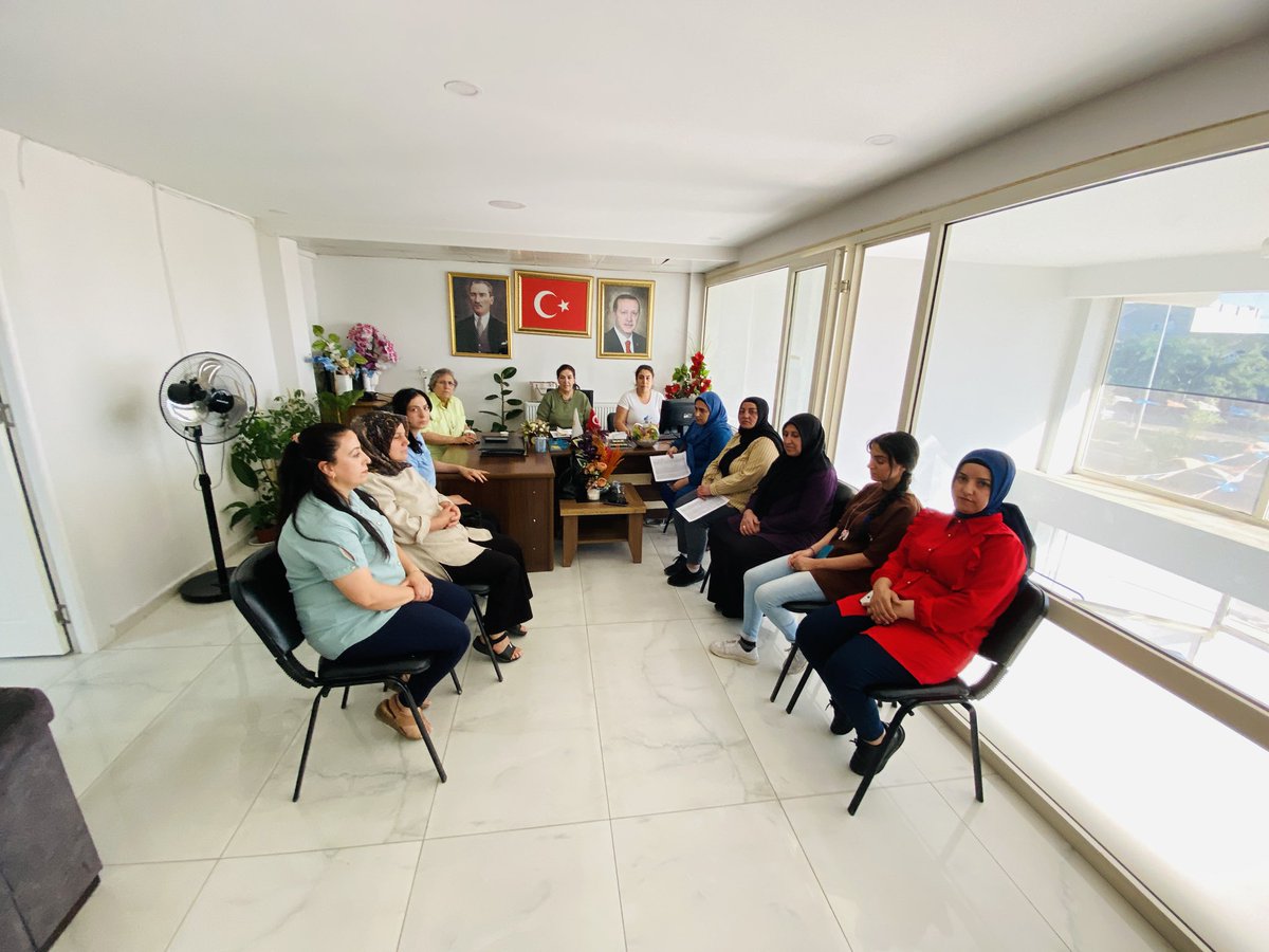 " Zaferlerle Dolu Şanlı Mazimizden Cesaret Alarak Birlik, Beraberlik ve Kardeşlik İçin de Ortak Geleceğimize Doğru Yürümeye Devam Edeceğiz. " 
Bugün Parti Binamızdan

<a href="/mehmetsaityaz/">Mehmet Sait YAZ</a>
<a href="/GalipEnsarioglu/">Galip Ensarioğlu</a>
<a href="/serdalkaradass/">SERDAL KARADAŞ 🇹🇷</a>