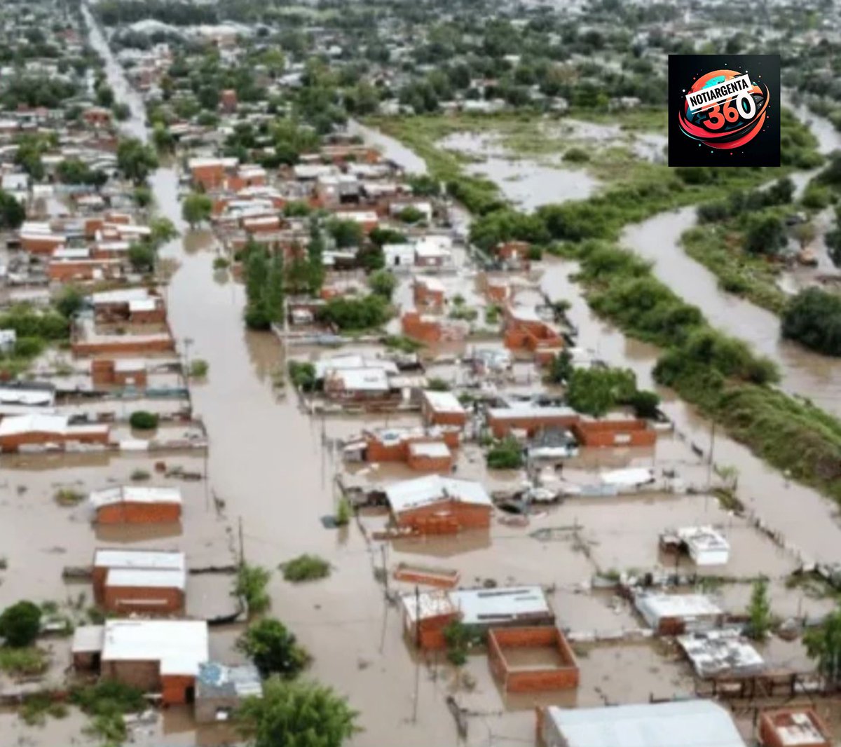 NotiArgenta360's tweet photo. DEJA SIN EFECTO LA CONSTRUCCIÓN DE UN FONDO ESPECIAL
⛔ Este martes, el Gobierno de Javier Milei vetó en su totalidad la ley 27.790, que declaraba la emergencia y catástrofe en la provincia de Buenos Aires, con especial foco en Bahía Blanca y Coronel Rosales https://t.co/IoRkVmEVja
