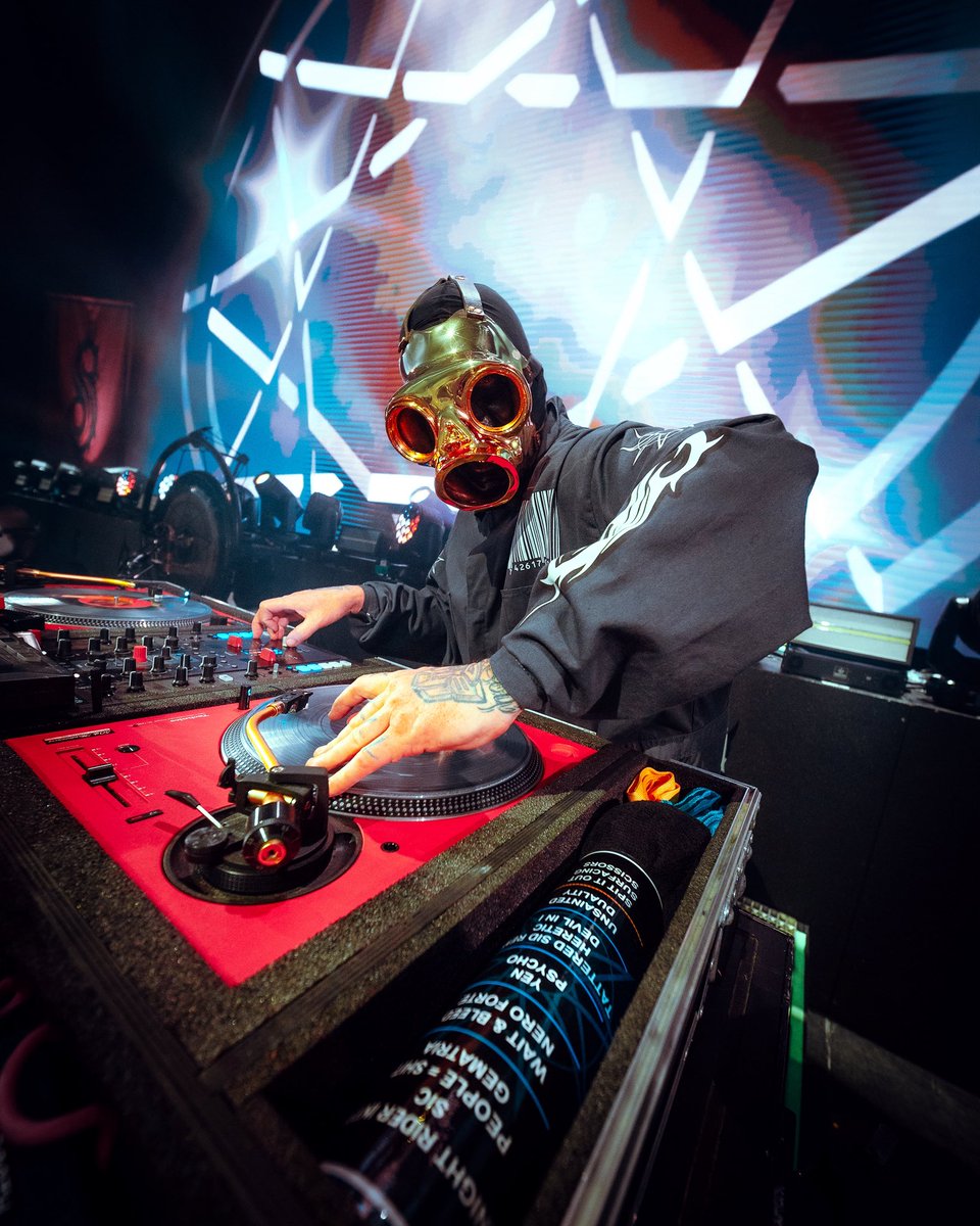 slipknot's tweet image. Tell us which shows you’ve been to so far, Europe. Only 4 more to go.
🎟️ slipknot1.com/events
25.6 Lyon, FR - LDLC Arena
26.6 Barcelona, ES - Rock Fest Barcelona
28.6 Viveiro, ES - Resurrectionfest
29.6 Lisbon, PT - Evil Live Festival
