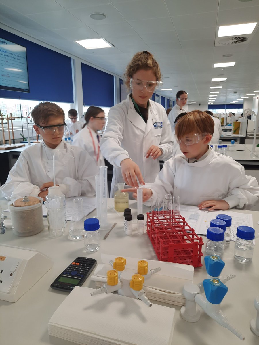 LJMUAbsChem's tweet photo. What a brilliant bunch of learners from @staugs_School.... well behaved, polite, hard working ... couldn't ask for anything more. 

We hope you enjoyed the day as much as we did 

#BestSchoolEver 

 @shapingfutures_ https://t.co/X8mV5aXSk6
