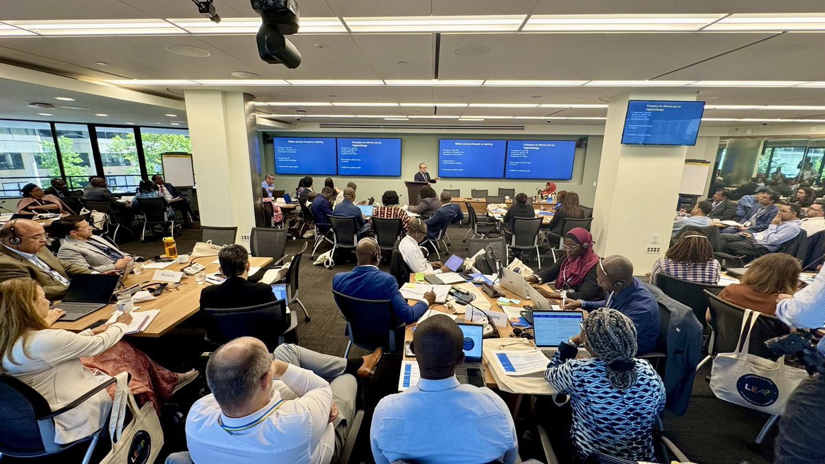 World Bank Education (@wbg_education) on Twitter photo 📚Leadership for Progress in Foundational Learning (LEAP) event:
“Effective reforms for every school, teacher and student are urgent if we want to #EndLearningPoverty”
<a href="/JaimeSaavedra22/">Jaime Saavedra</a> <a href="/BancoMundialLAC/">Banco Mundial | América Latina y el Caribe</a> on transforming education systems for real learning improvements at scale. 📚Leadership for Progress in Foundational Learning (LEAP) event:
“Effective reforms for every school, teacher and student are urgent if we want to #EndLearningPoverty”
<a href="/JaimeSaavedra22/">Jaime Saavedra</a> <a href="/BancoMundialLAC/">Banco Mundial | América Latina y el Caribe</a> on transforming education systems for real learning improvements at scale.