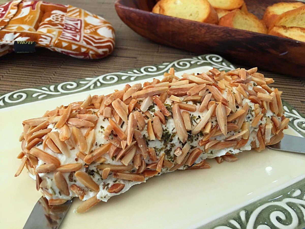 clubfoody1's tweet photo. Today is #GoatCheeseDay๐๐ง
Baked Goat Cheese with Almonds... a great appetizer! ๐
(check out my next posts๐ & the previous ones ๐ for more goat cheese recipes)
#YouTube ๐ฝ๏ธ: https://t.co/UQyOYKpwg0
#RECIPE โก๏ธ: https://t.co/JtpSSl6FFB
@EventGuideToday @DiningGuide2Day
