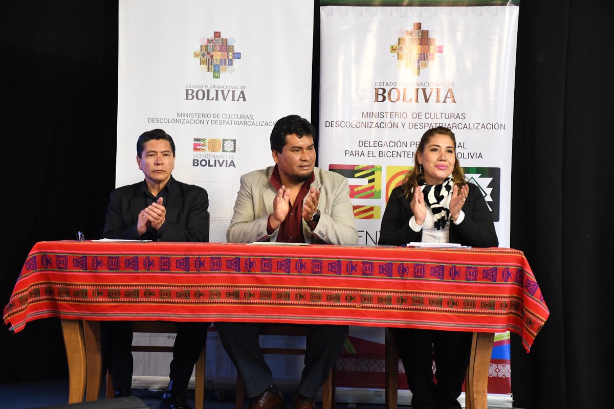 CulturasBolivia's tweet photo. El ministerio de Culturas, Descolonización y Despatriarcalización, lanzó el concurso nacional “Murales del Bicentenario – Historia, Identidad y Futuro de Bolivia”.
🔵Lee la nota completa: https://t.co/nCz2a2OeKY https://t.co/qXBehDr1cp