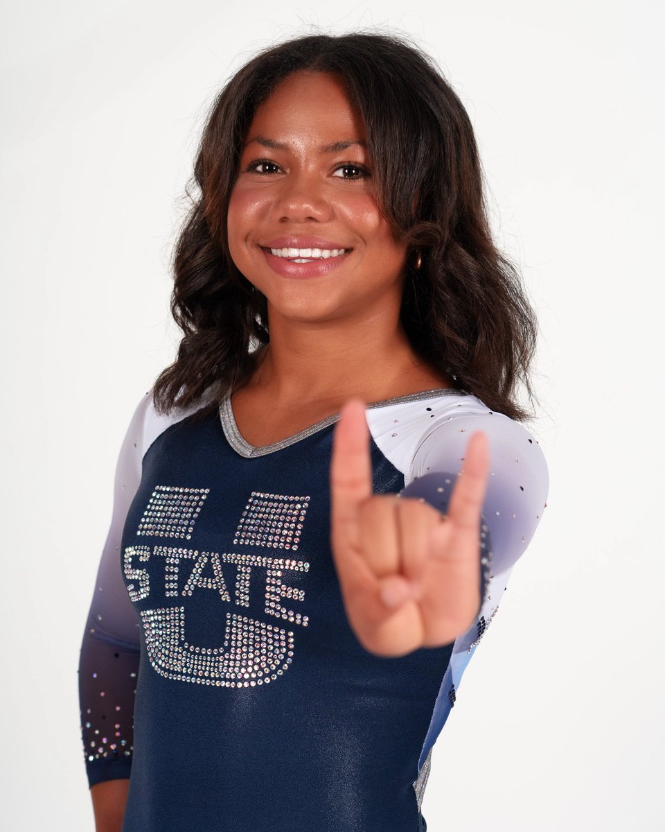 USUGymnastics's tweet image. Happy Birthday, Alianna!🎂