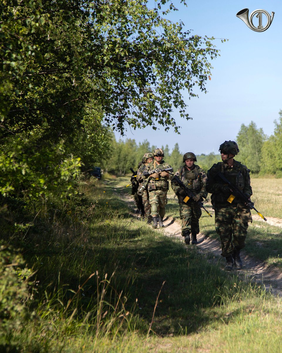 CENTACOfficiel's tweet photo. Actuellement en exercice au CENTAC, l’armée grecque renforce le RICM. 
Les entraînés sont immergés sur le terrain durant 2 cycles de 96h au plus proche du réel.
L’effet majeur de l’exercice est de perfectionner la coordination des unités dans le cadre d’une opération de coalition https://t.co/62pD30DPWO