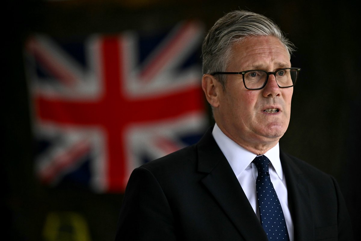 A defiant Sir Keir Starmer has insisted he is not facing a confidence vote next week as Labour MPs prepare to rebel over welfare cuts.

🔗 Read more: radionewshub.com/articles/news-…