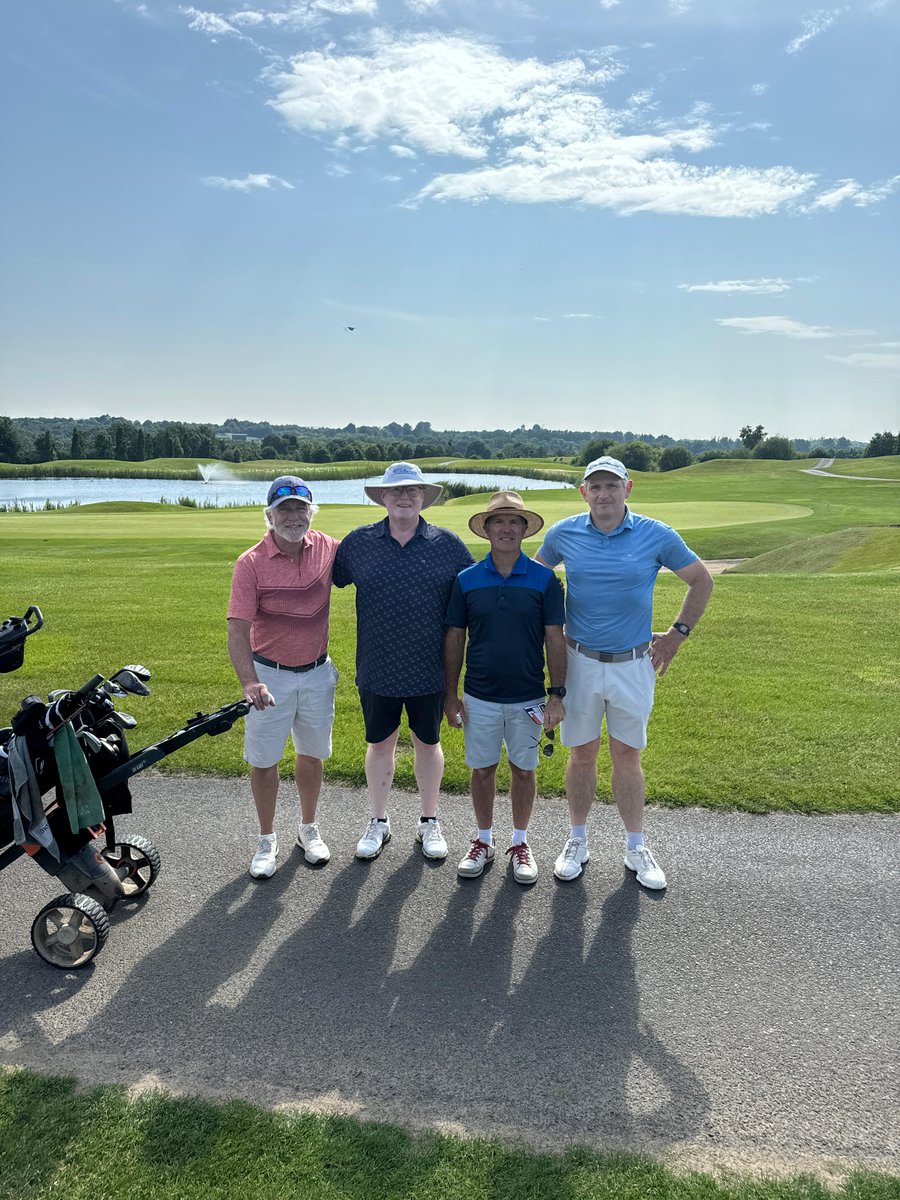 DCUAlumni's tweet image. Great to have @DCU Alumni, @DCUEdTrust, Friends, and Staff out at @Castleknockgolf for a lovely afternoon of golf! We look forward to welcoming more DCU Alumni to our next golf outing! dcu.ie/alumni/news/20…