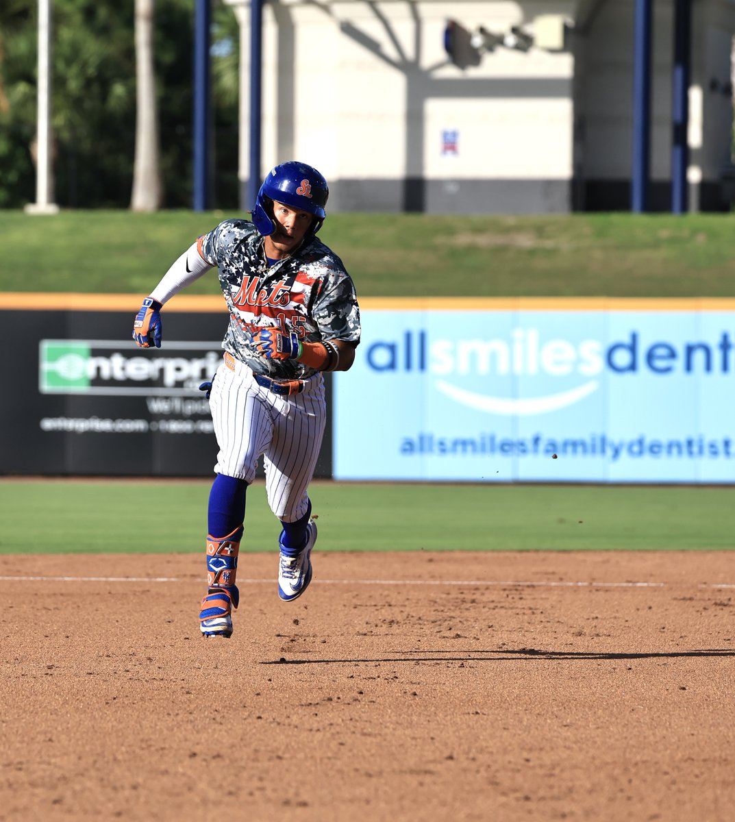 Today is the last day to bid on our Military Appreciation Jerseys signed by the players!

100% of the proceeds will go to the Vietnam Veterans of America Chapter 566. Bidding ends at 11:59 PM.