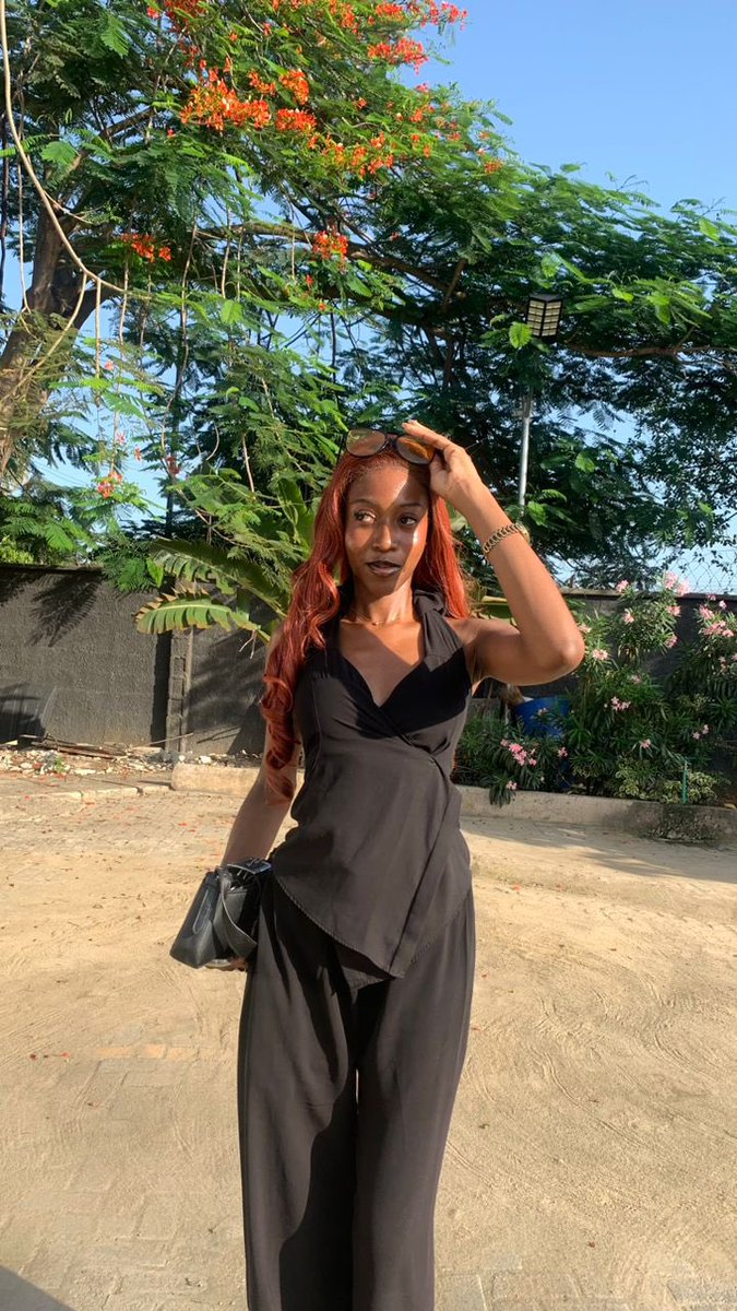 brown_simi's tweet photo. @choclate__rain 
World Agbani day……..🎉🎉🎉🎉🎉🎉🎉🎉🎉🎉🎉🎉🎉🎉🎉🎉
Happy Birthday to my most amazing friend
Love you for life babes https://t.co/Cg0HazRfdr