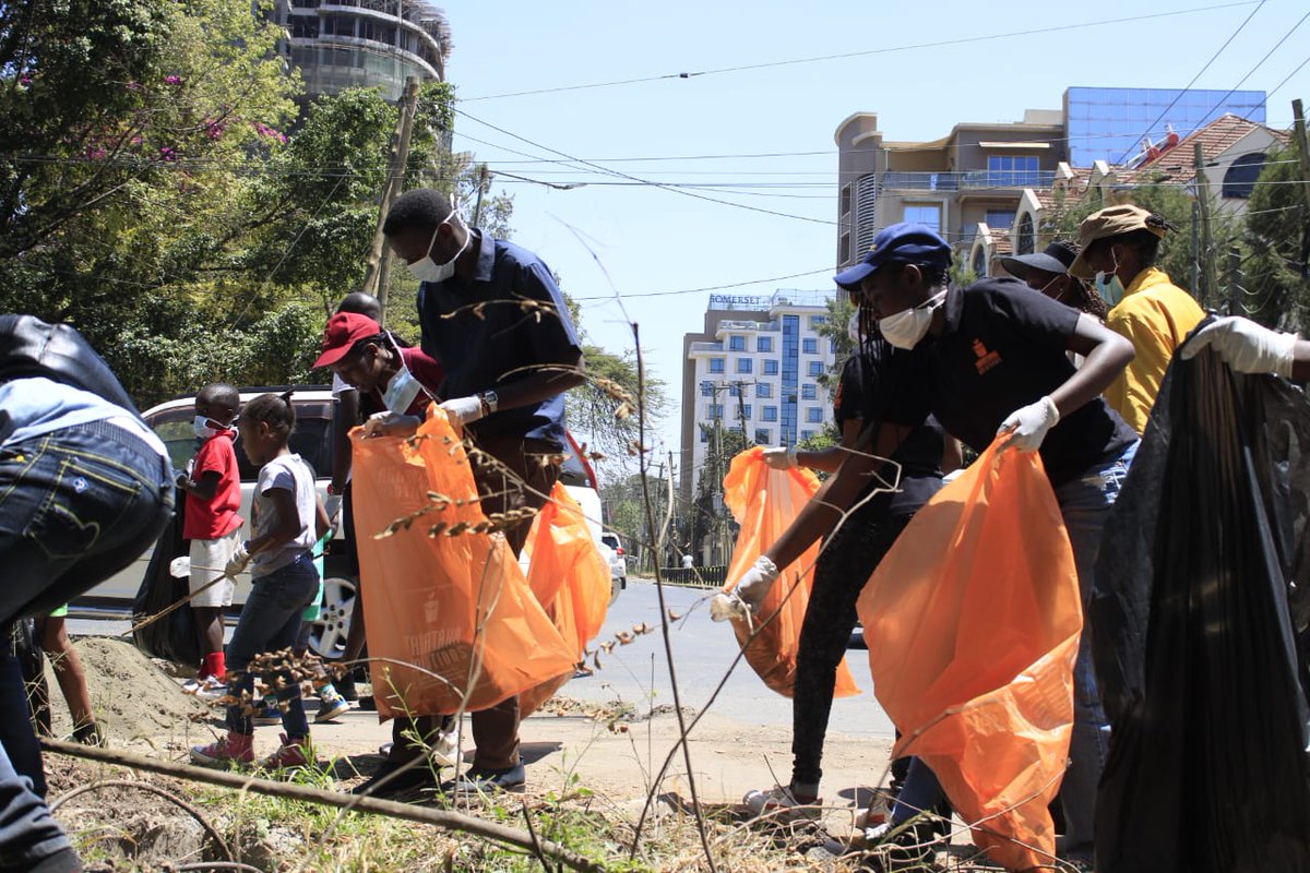 LetsDoItKenya's tweet photo. When individuals with a common cause unite, life gets better. Together we can build a plastic free world. Be the change every small step counts toward a cleaner, safer planet. If not us, then who?
#PlasticFreeWorld #BeTheChange #SayNoToPlastic #EcoWarriors https://t.co/6XEdqxCo69
