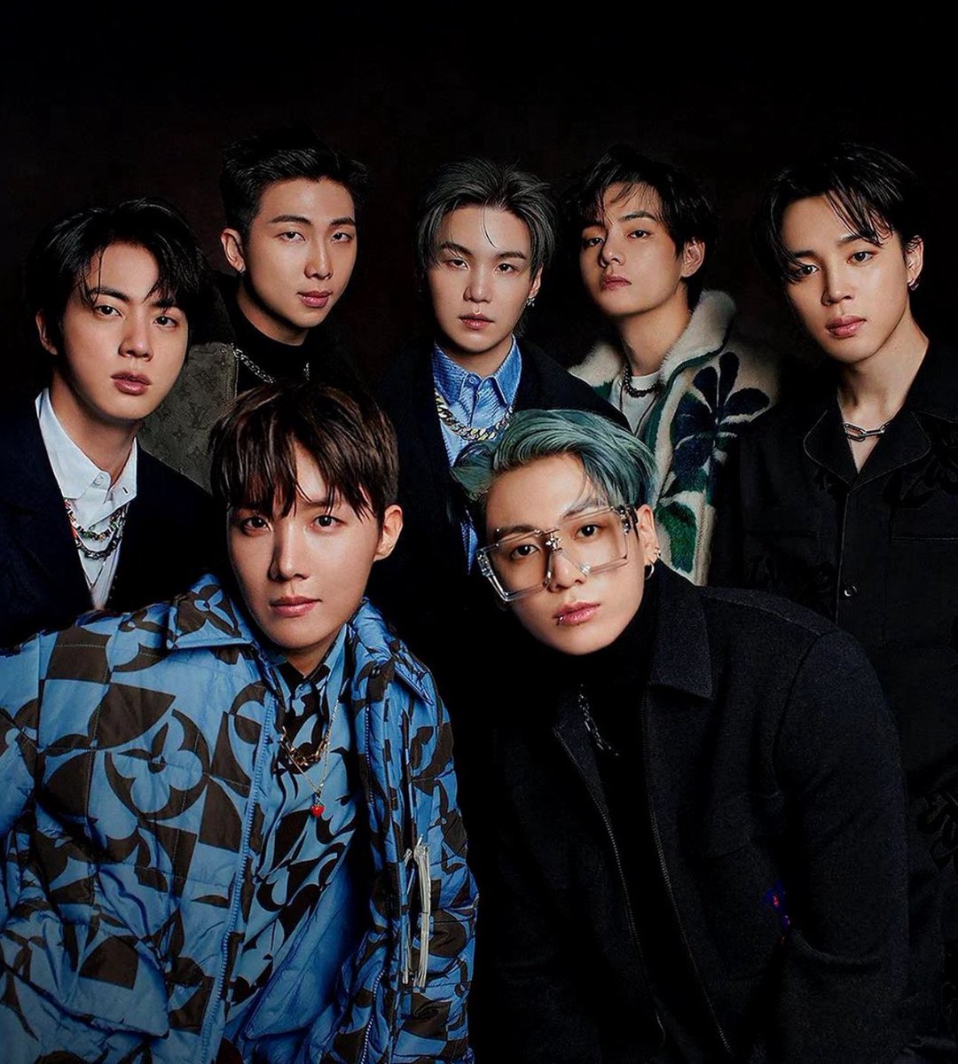 John Cena names BTS when asked for his favorite in K-Pop:

“I gotta speak truthfully and authentically, so j-hope is my guy, I don’t necessarily like k-pop, I gravitated towards BTS. And honestly it’s like amazing music, the dance routines are flawless, they look so