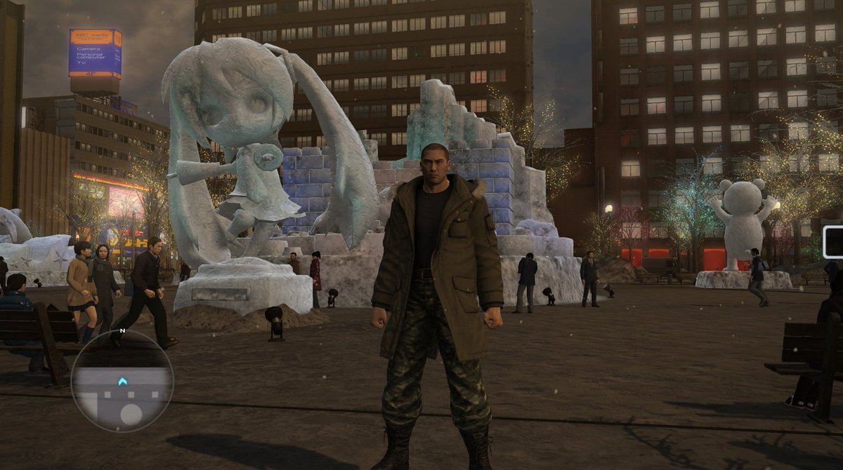 HELIXTVHD's tweet photo. Was macht Hatsune Miku in Yakuza 5 https://t.co/oawLOAMkIc