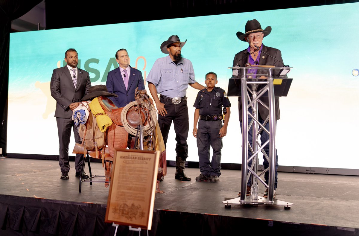 NationalSheriff's tweet image. June 23rd marked the exciting kickoff of the 2025 NSA Annual Conference. The opening day was packed with dynamic educational sessions, the grand unveiling of the state-of-the-art exhibit hall, and the much-anticipated NSA General Session. A highlight of the session was a historic…