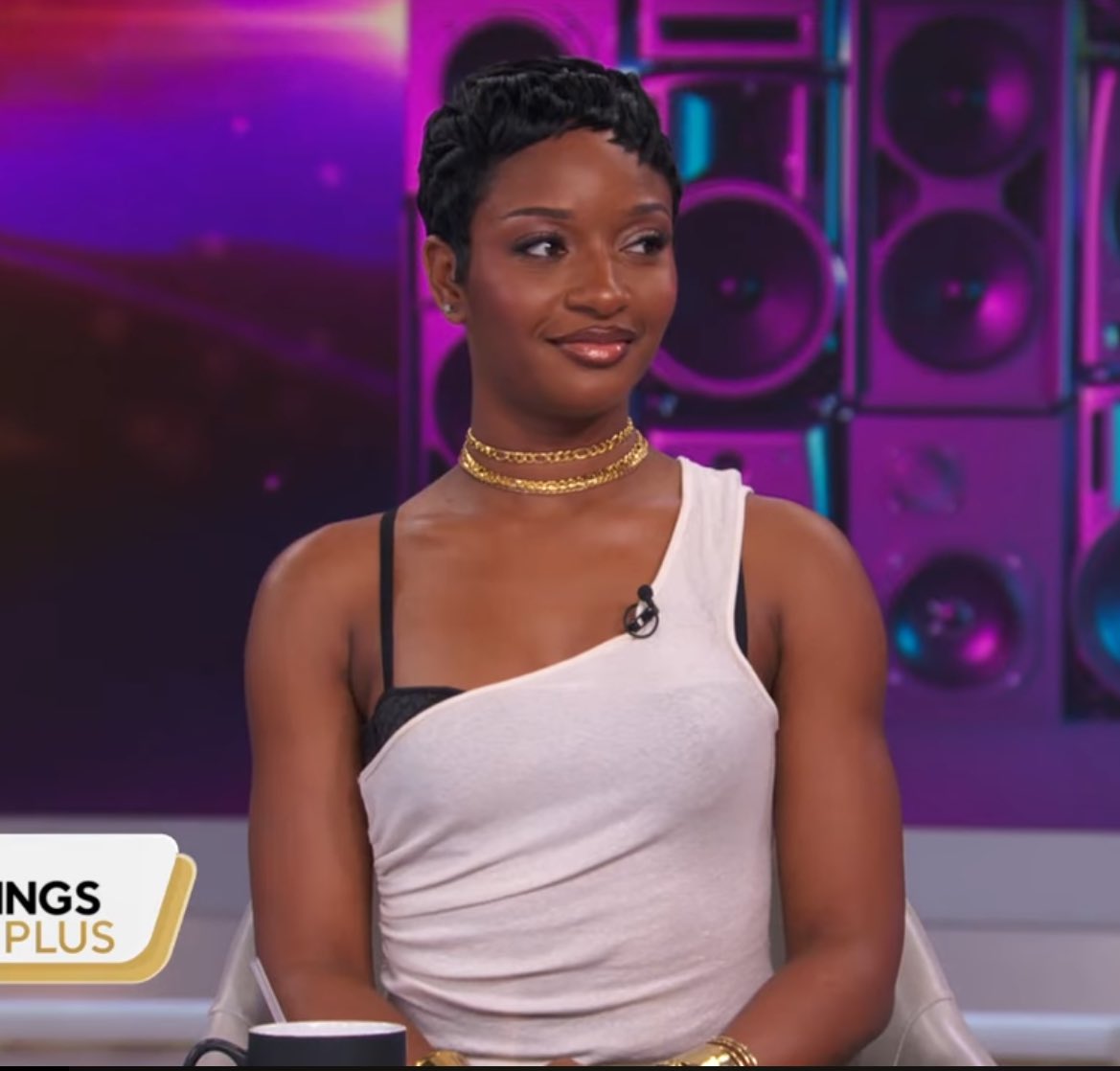 ayrastarrdailyy's tweet photo. Ayra starr appears on ‘CBS Mornings’😍 https://t.co/ufBzRa3KM7