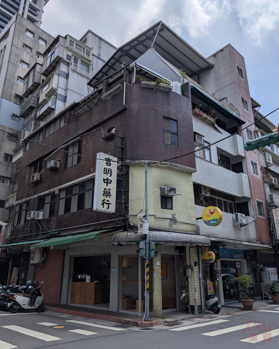 SolusLu's tweet photo. 人事已非 也能是美好的 (?)
Change is inevitable but not always for the bad
変わることは悪いことじゃない
#pixel8 #pixelphoto #偶爾也是要用手機拍照的 https://t.co/5XjJwFhbc1