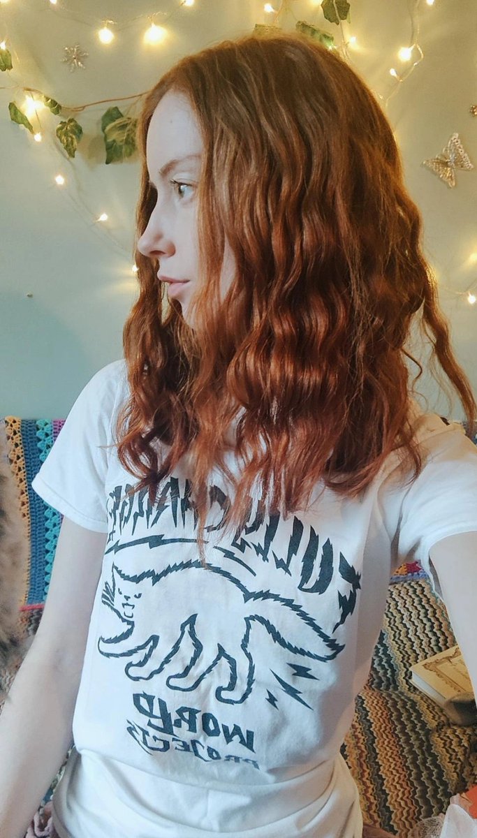 Hi! Moving today's stream to Thursday 7pm as I'm travelling home today :) 
And we will also have the casual stream on  Friday 2pm this week. (All BST!) Have a lovely Tuesday 🌹 
See ya Thurs x