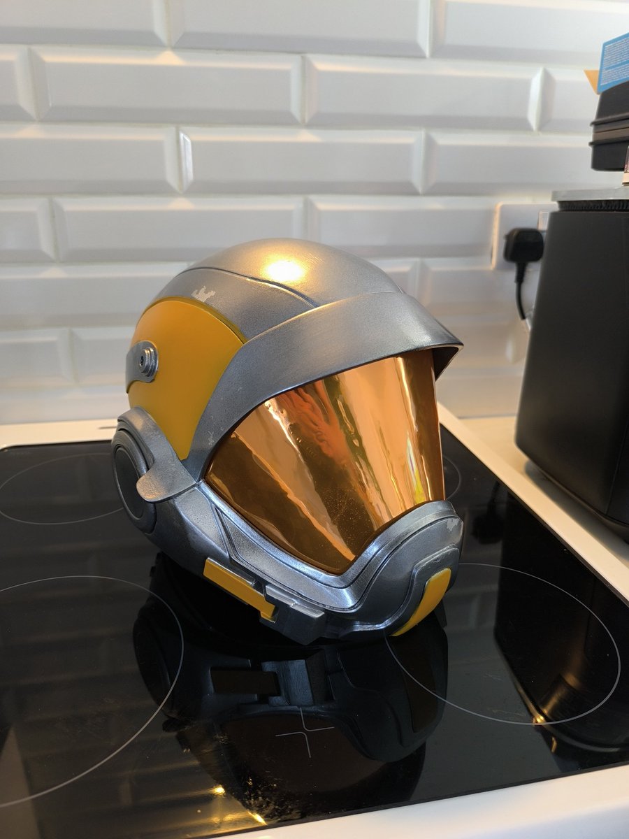 media_dare's tweet image. Having never made a helmet before, I'm proud of myself for creating three of these bad boys for our live action Dune Awakening trailer.
#duneawakening