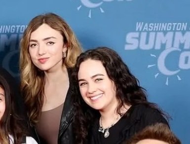 crumbs of our girls together! 🤩💞