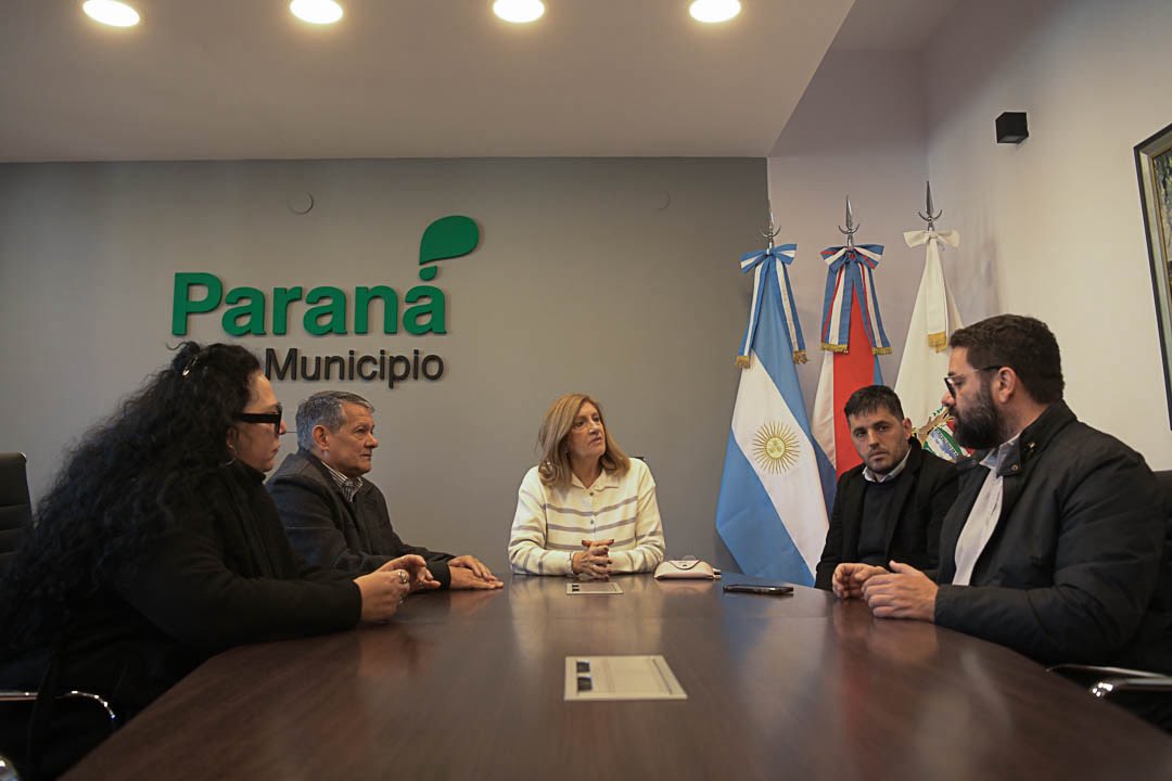 rosarioromeroOK's tweet photo. Junto a la #FHAyCS UADER, seguimos fortaleciendo la Escuela de Oficios.
En julio comienzan a dictarse nuevas capacitaciones en la Escuela Normal “José María Torres”, renovamos así el compromiso de hacer de Paraná una ciudad con más oportunidades. https://t.co/OEJxMmgZG2