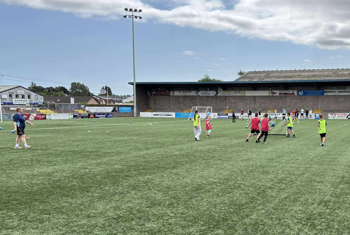 ForfarCFT's tweet image. Our para football event last Thursday at Station Park was a great success, providing an enjoyable experience for all attendees who actively engaged in the activities. 

Thanks to volunteers and coaches, as well as to @scottishgas and @ScotFAEast for their financial support.