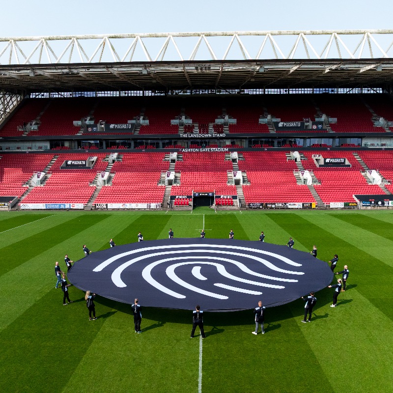 BristolCity's tweet photo. 📣 We are incredibly excited to announce our multi-year partnership deal with Exacta Technologies to appear as our shirt sleeve sponsor.
 
The Bristol-based technology company crafts the UK’s most unique, high-performance servers in the heart of the city. 🙌

Find out more: 👇