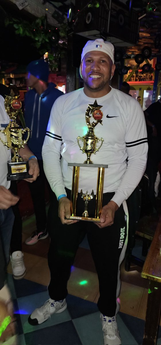 theblackcarl's tweet photo. Campeón en el torneo MaxiManizales 2025 https://t.co/cQCmRUj7WZ