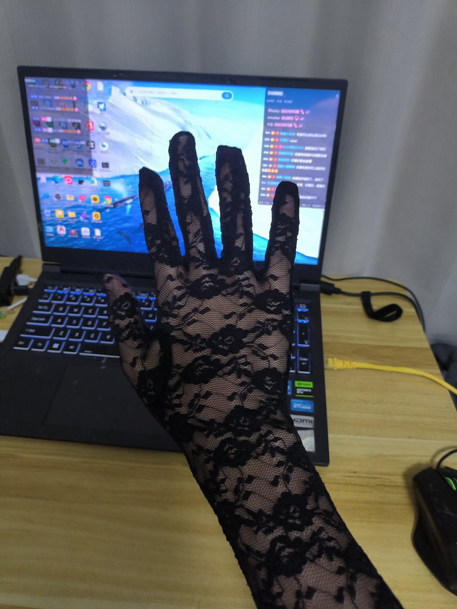 kuiyingluan's tweet photo. 这个质量比上次那双更糟。男的，直的
#手控 https://t.co/u88Zqgw1SU