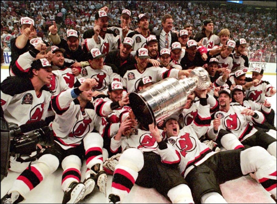 NJDevilsFanClub's tweet photo. Happy Anniversary Devils fans! The New Jersey Devils won their first Stanley Cup 30 years ago today, June 24, 1995.
#NJDevils #DevilsFanClub #StanleyCup https://t.co/pW8oeNgxSN