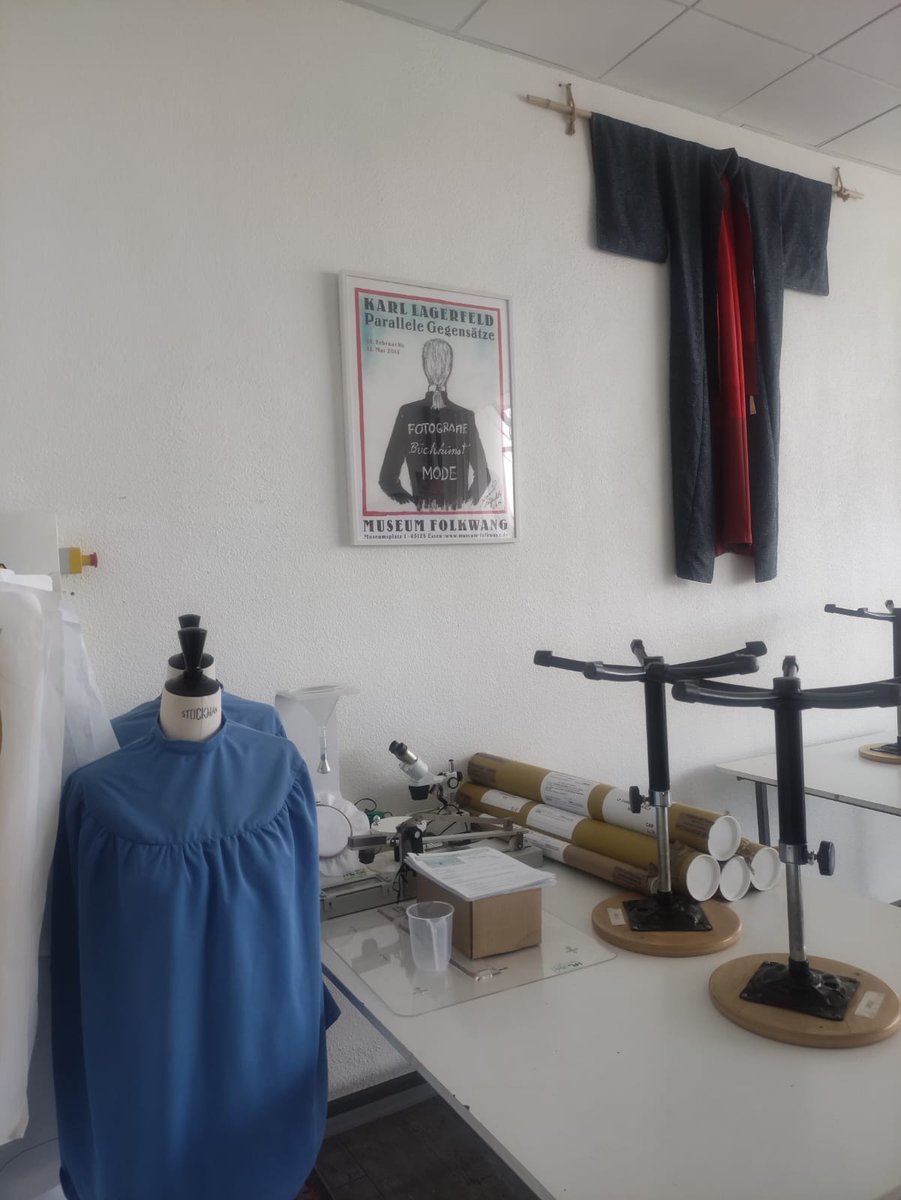 🇩🇪🤝🇫🇷 Le Maria-Lenssen-Berufskolleg de Mönchengladbach et le Lycée Charles de Gaulle de Sète lancent un échange dans le domaine de la mode 👗🧵
Charlotte Schneiders de ProTandem était sur place pour accompagner le projet – entre mer, créativité et coopération franco-allemande !