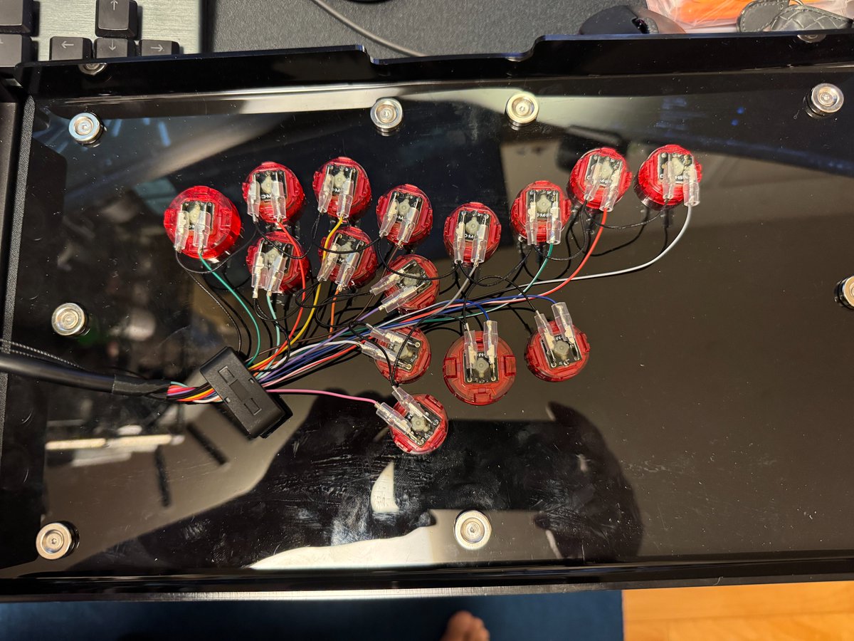 今はHITBOX COMBOのUltraボタンと、OneFrameボタンで天板を作ってます