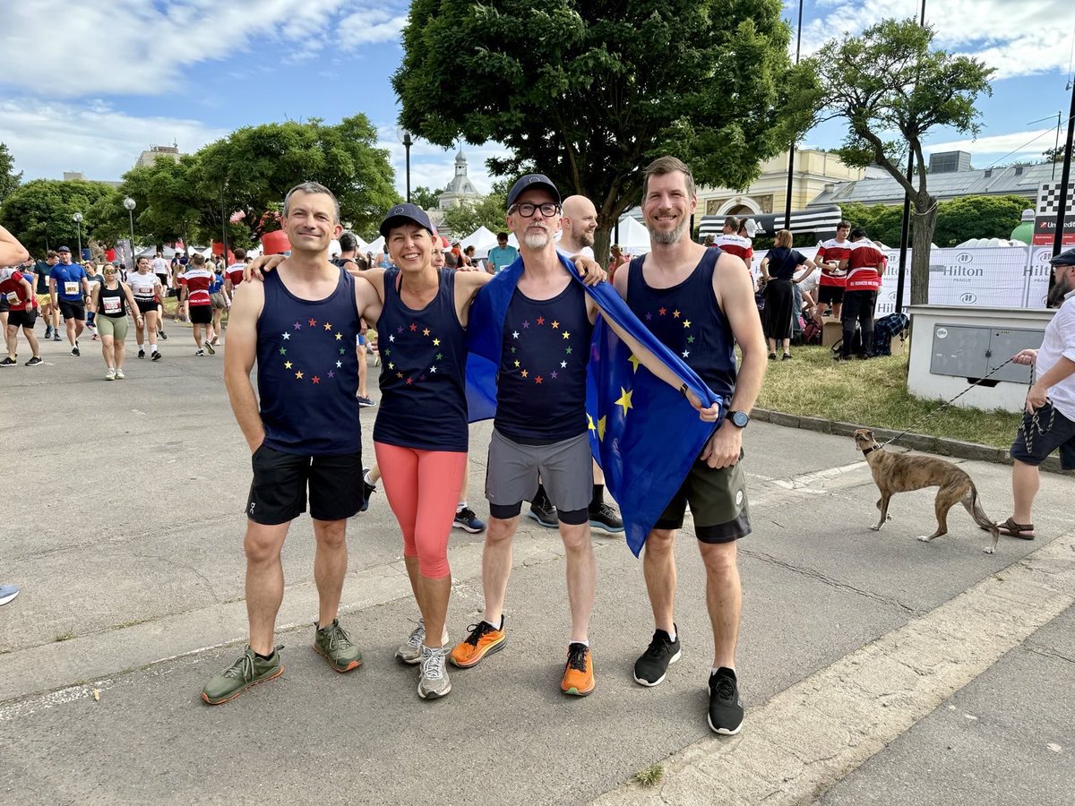 🏃‍♂️🏃‍♀️🏃
Naši kolegové a kolegyně se dnes zúčastnili charitativního běhu Diplomatic Cup 2025. Výtěžek půjde na pomoc rodinám vážně nemocných dětí.
#TeamEurope 💪