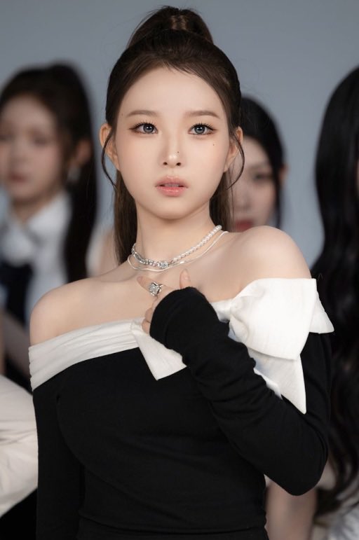 DukeOfKpop's tweet photo. Actually i’m gutted that Hayeon didn’t win. I can’t watch her cry. She will always be my baby 😭😫 https://t.co/T7Xy4pLN4T